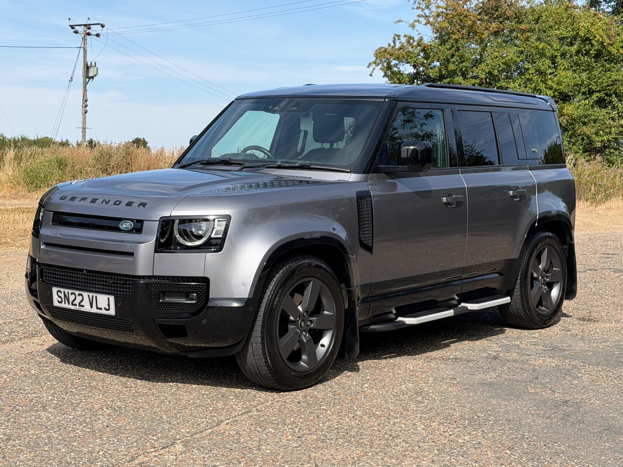Land Rover Defender 110