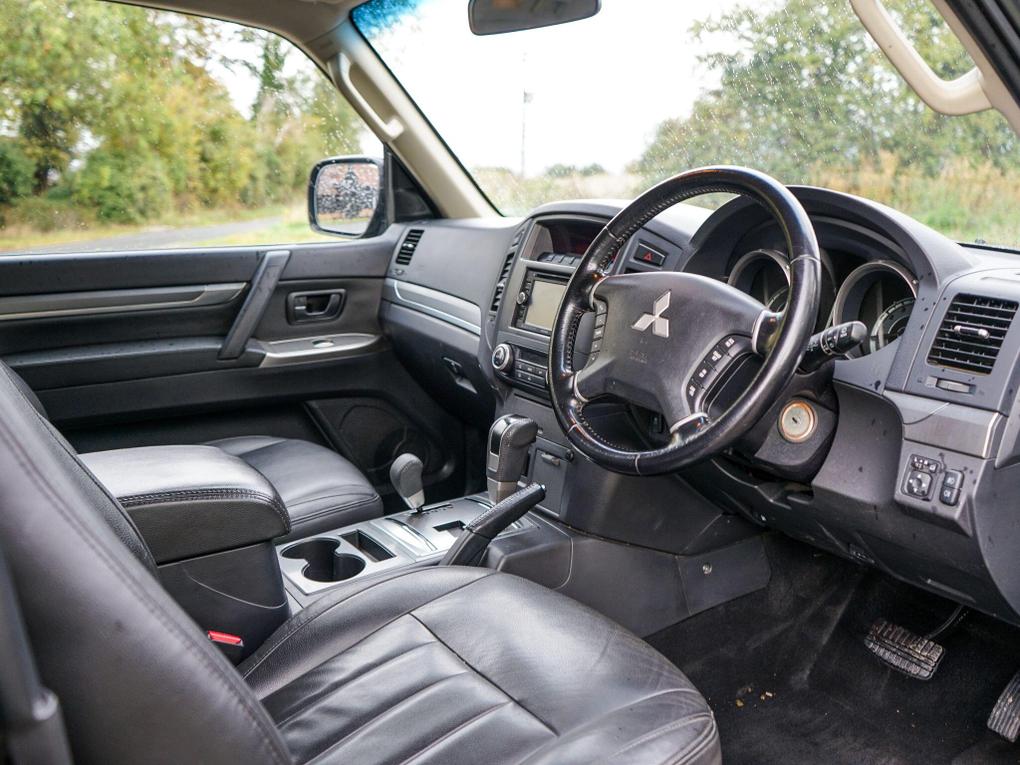 Used Mitsubishi Shogun SV14KPA 17