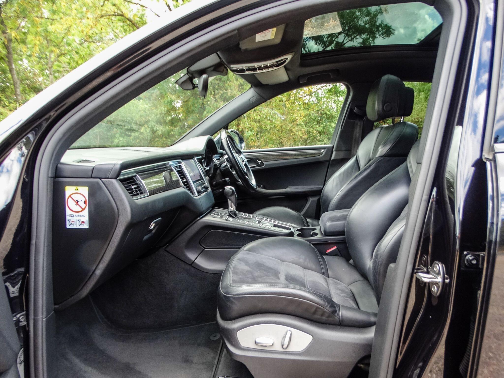 Porsche Macan 3.0T V6 GTS PDK 4WD Euro 6 (s/s) 5dr — photo 3