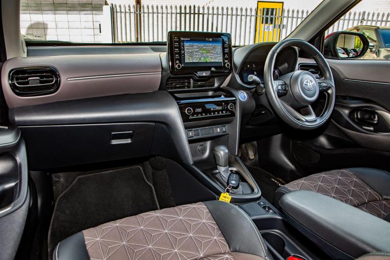 Used Toyota Yaris Cross WU24XTH 11