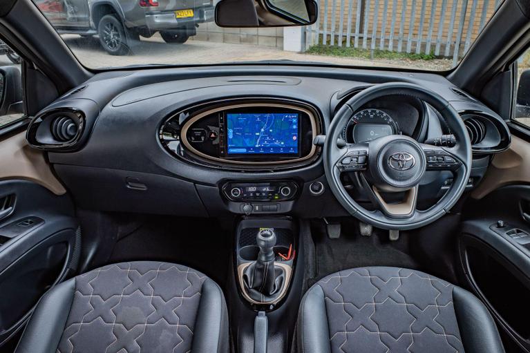 Used Toyota Aygo X WU73XTE 14