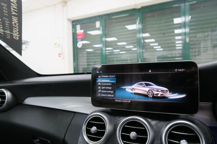 Used Mercedes-Benz C Class OY70ORT 18