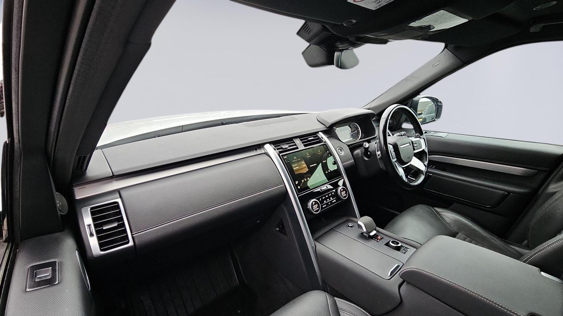 Land Rover Discovery Photo at-69363c2f048a4aa8a0311c6fdbce1c9a.jpg