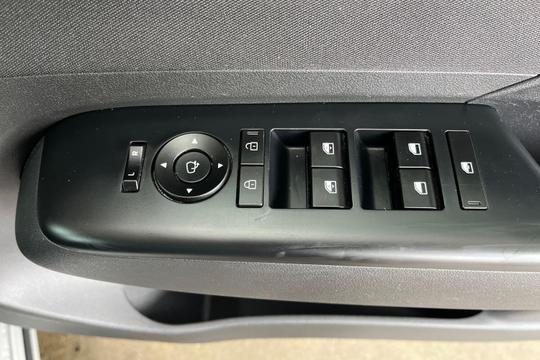 Hyundai KONA Photo at-693b4d6d495f4804af777b7970e9f2f9.jpg