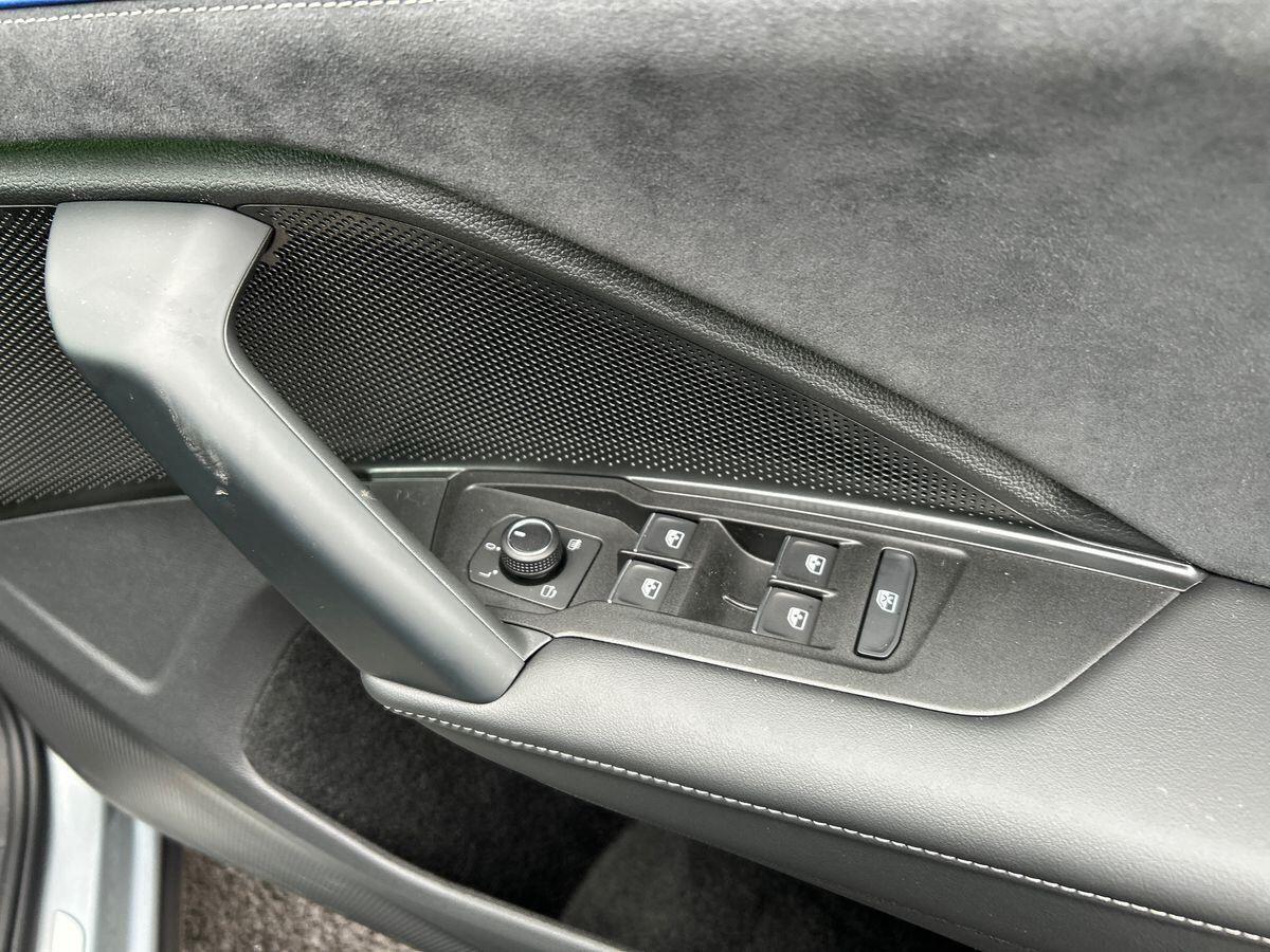 Volkswagen Tiguan Photo at-693ed03a54344c368eeb70e9860240ad.jpg