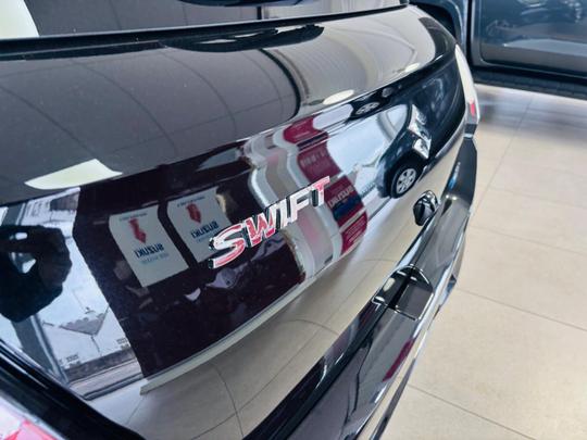 Suzuki Swift Photo at-694e57212c4f448e9f4ca0cba550cebe.jpg