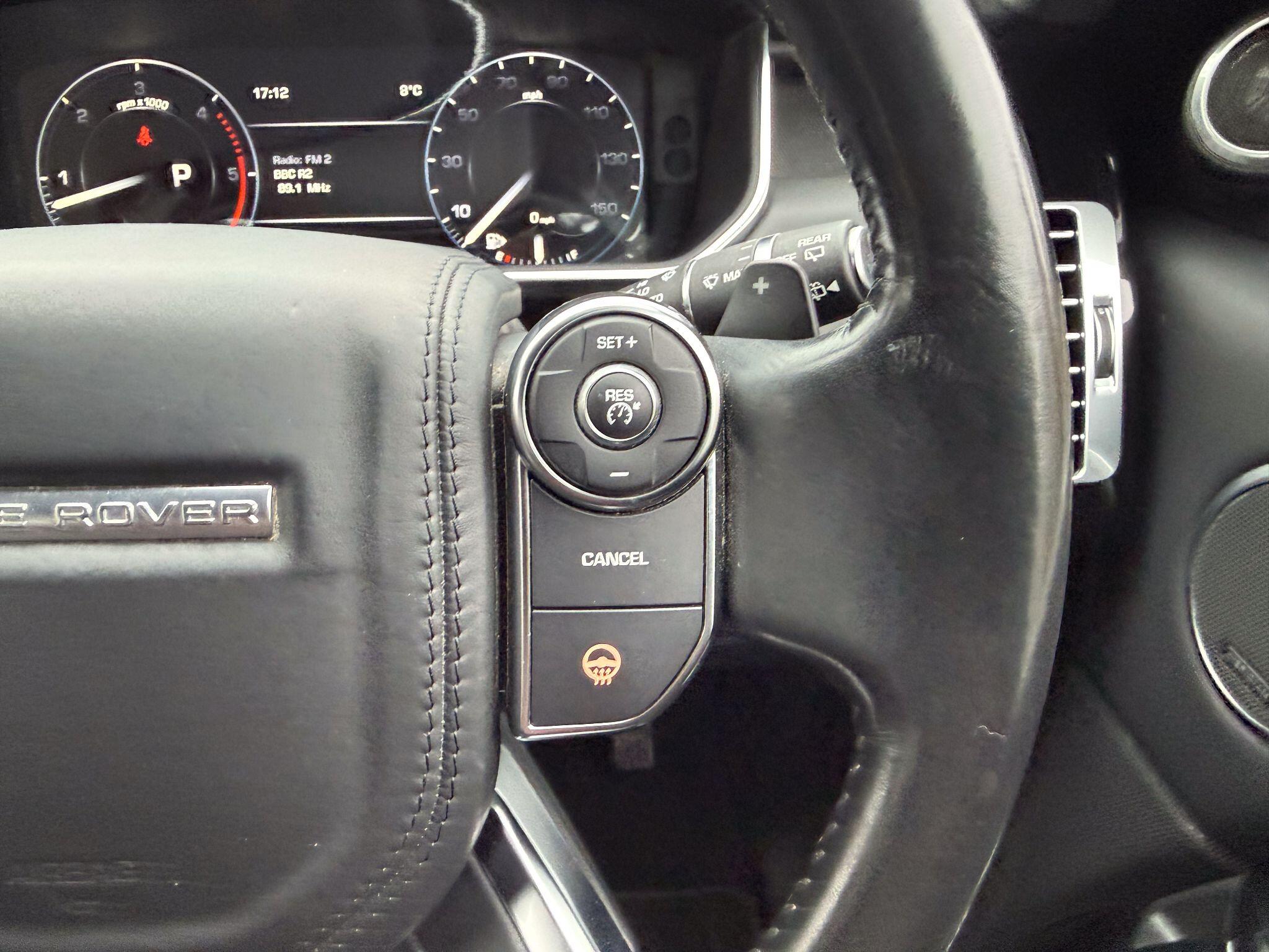 Land Rover Range Rover 3.0 TD V6 Vogue Auto 4WD Euro 6 (s/s) 5dr — photo 28