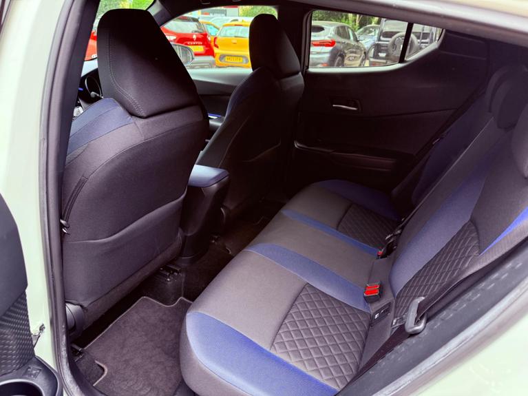 Used Toyota C-HR WT70AEM 14