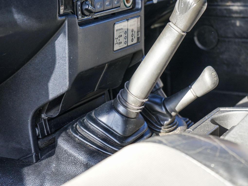 Used Land Rover Defender 90 DA13VSZ 20