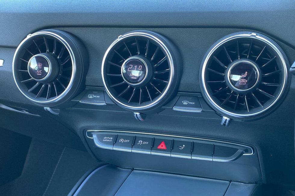 Audi TT Photo at-6a7dfda8c6b546f98c314b294a2a21a5.jpg