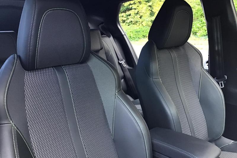 Used Peugeot 2008 KM74MLL 26