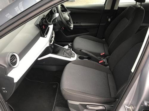 SEAT Arona Photo at-6aaee5842c5c47f4b4154e3f63bce1b4.jpg