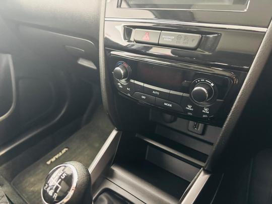 Suzuki Vitara Photo at-6ad90381768a483b82f2861540f62c8a.jpg