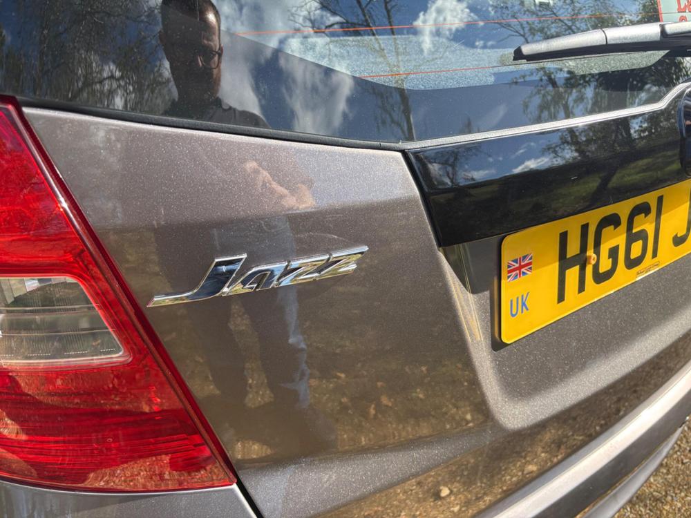 Honda Jazz Photo at-6aea22ef64914d50a705a50a7ef38e45.jpg