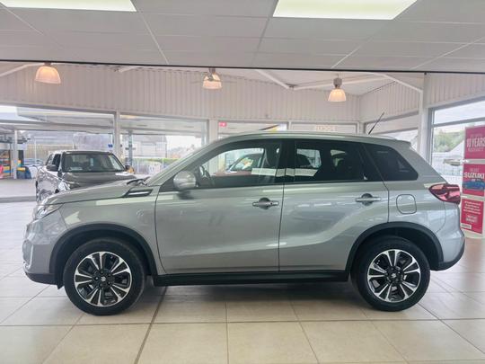 Suzuki Vitara Photo at-6b29efc2d0a948479eda105f719bf59b.jpg