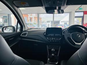 Suzuki S-Cross Photo 28