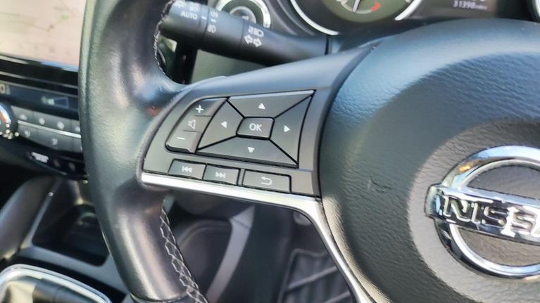 Used Nissan Qashqai WU20OAO 10