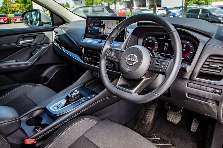 Used Nissan Qashqai BT72ULJ 8
