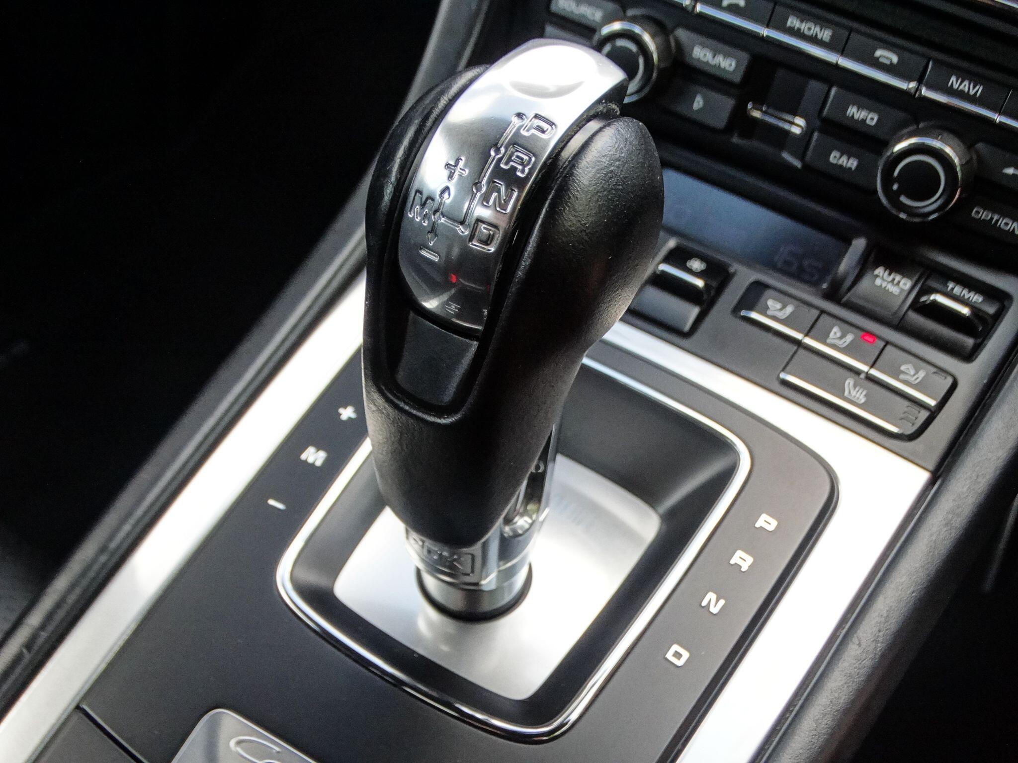 Porsche Cayman 2.7 981 Coupe 2dr Petrol PDK Euro 6 (s/s) (275 ps) — photo 24