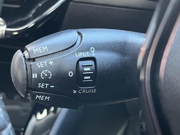 Used Peugeot E-2008 NV21OUX 55