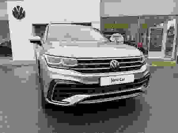 Used ~ Volkswagen Tiguan Allspace 2.0 TSI R-Line DSG 4Motion Euro 6 (s/s) 5dr Pyrite Silver at Martins Group