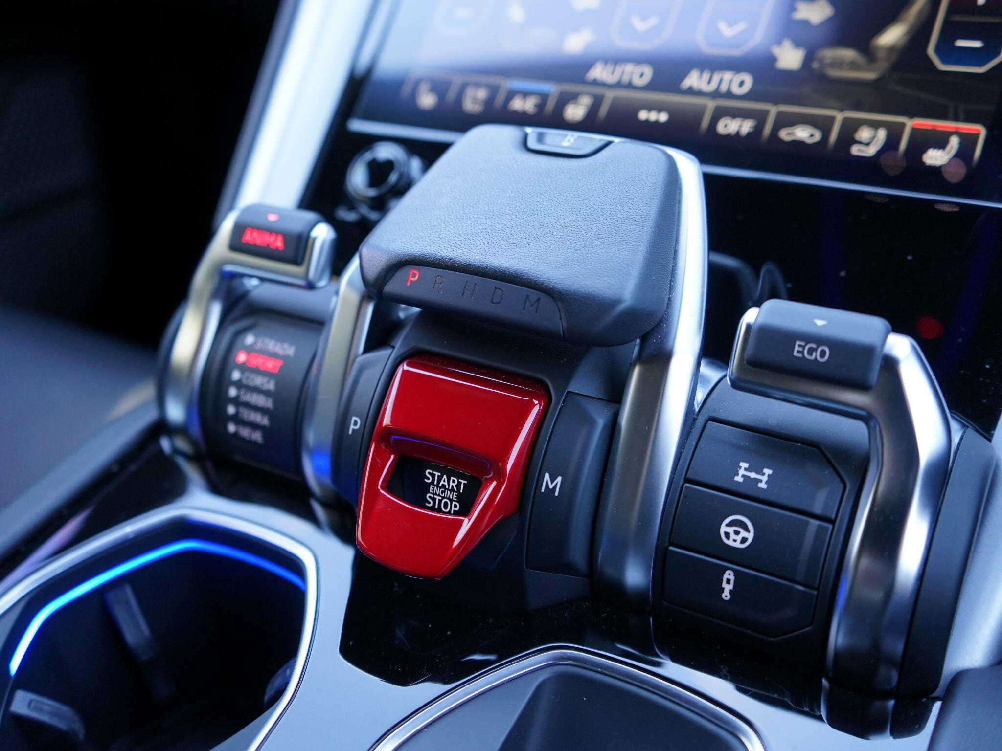 Lamborghini Urus 4.0 V8 BiTurbo SUV 5dr Petrol Auto 4WD Euro 6 (650 ps) — photo 47