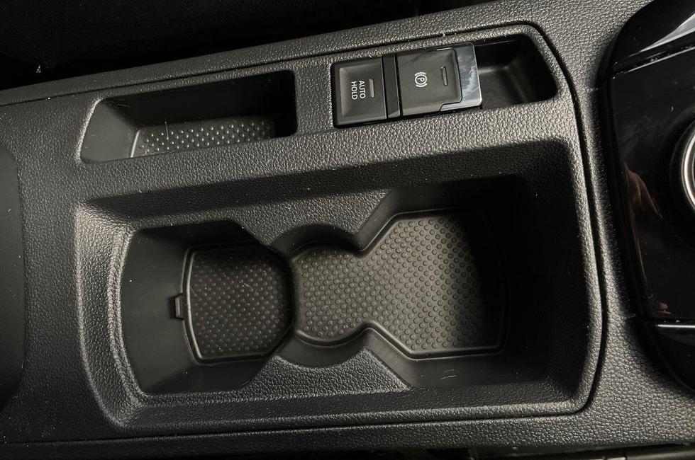 Volkswagen T-Roc Photo at-6c2c7946ab9d4f0eb85a30c1c4d0ac44.jpg
