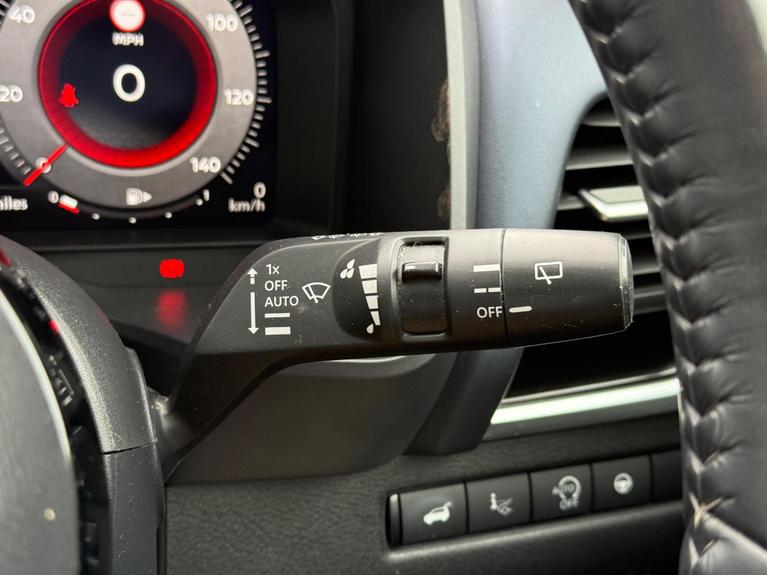 Used Nissan Qashqai WR72LEJ 18