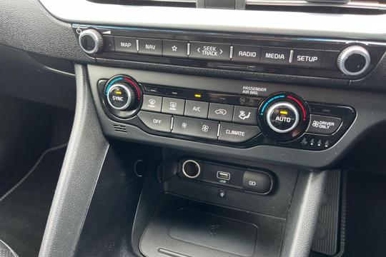 Kia Niro Photo at-6c5e0980a0d347ffa3a8f94766f01bf8.jpg