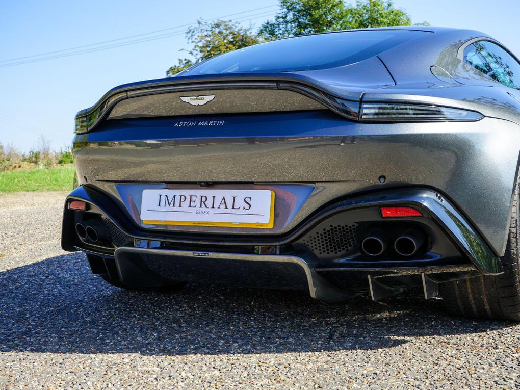 Used Aston Martin Vantage VO07GDG 9