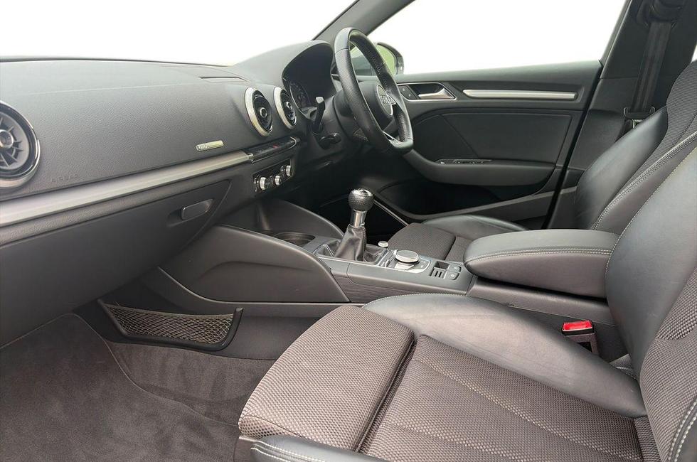 Audi A3 Photo at-6c86ee9dd0564c7396c064047b588f55.jpg