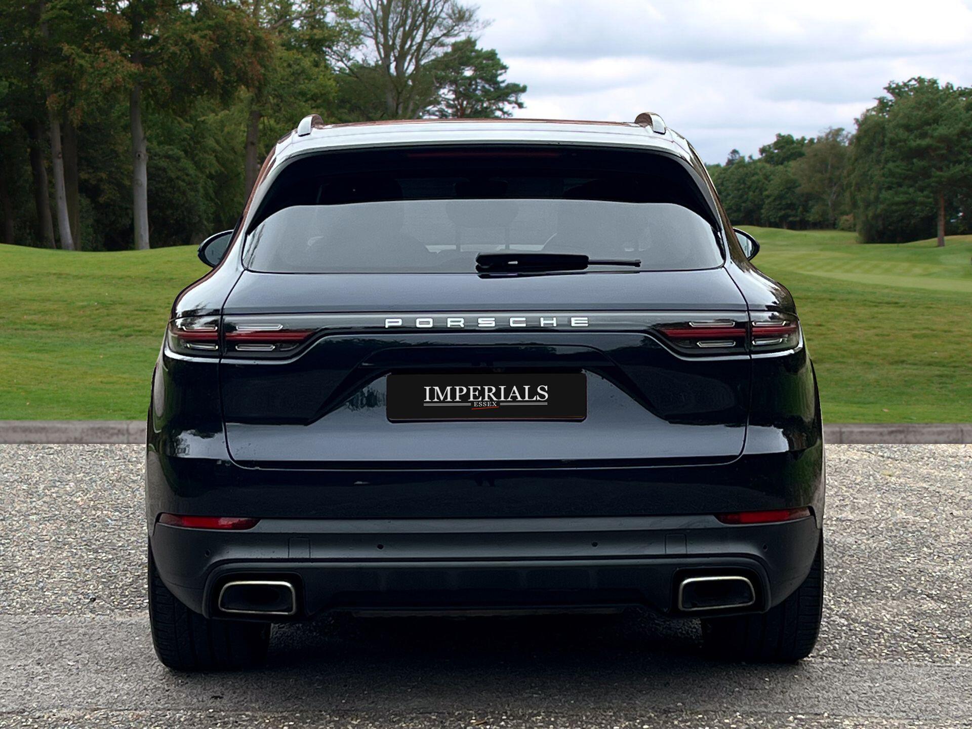 Porsche Cayenne 3.0T V6 TiptronicS 4WD Euro 6 (s/s) 5dr — photo 11