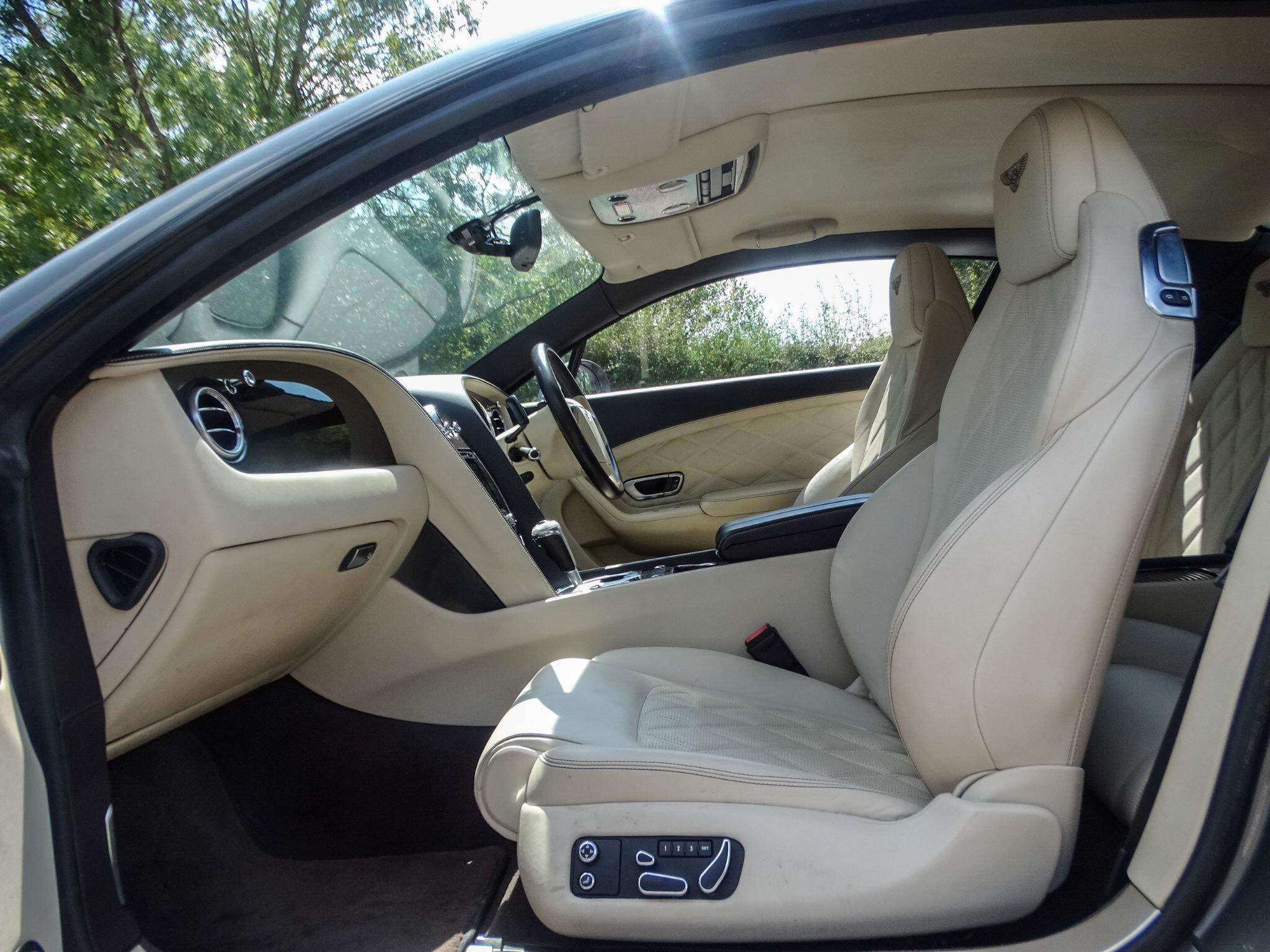 Bentley Continental 6.0 GT 2dr — photo 3
