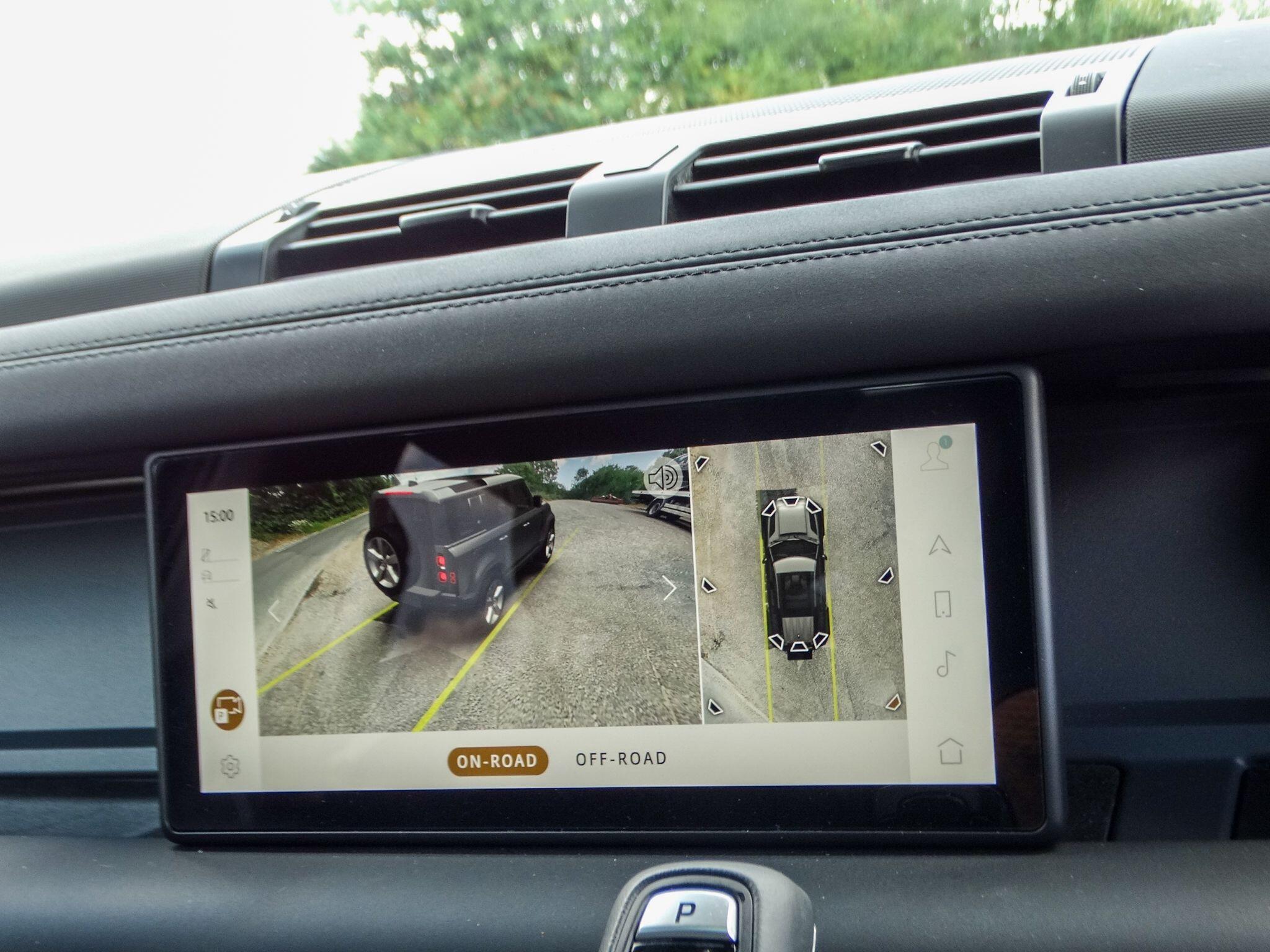 Land Rover Defender 110 3.0 D300 MHEV X-Dynamic SE Auto 4WD Euro 6 (s/s) 5dr — photo 25