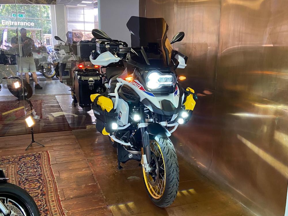 BMW R 1250 GS Adventure Photo at-6d51bb587bc64990bf4d2f8e08af7fb2.jpg