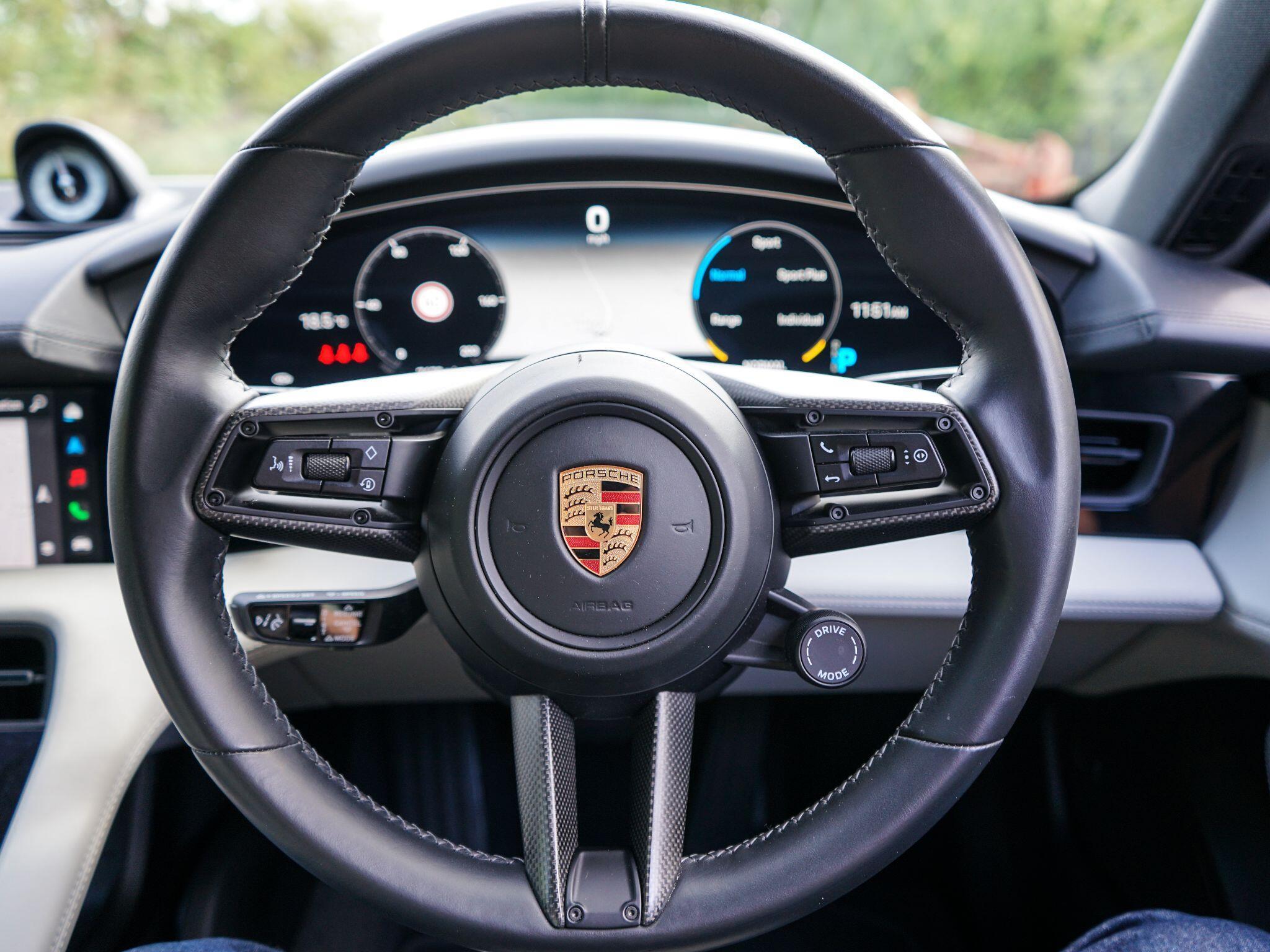 Porsche Taycan Performance Plus 93.4kWh 4S Sport Turismo 5dr Electric Auto 4WD (11kW Charger) (571 ps) — photo 7