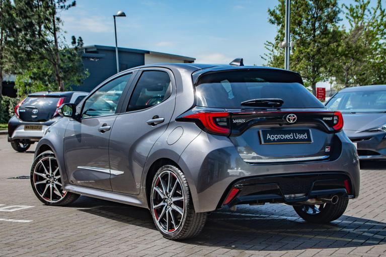 Used Toyota Yaris WR72MVK 19