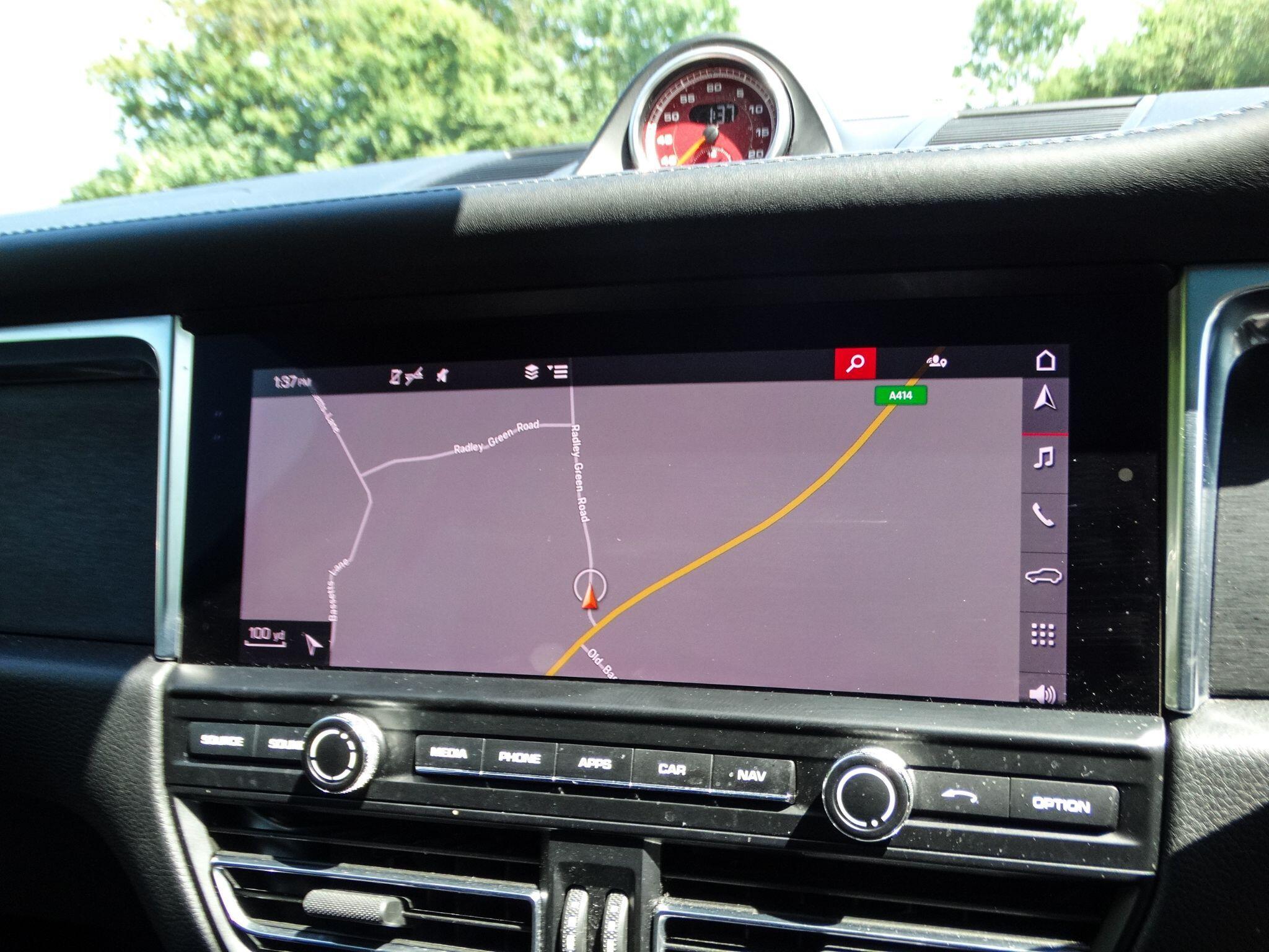 Porsche Macan 2.9T V6 GTS PDK 4WD Euro 6 (s/s) 5dr — photo 22