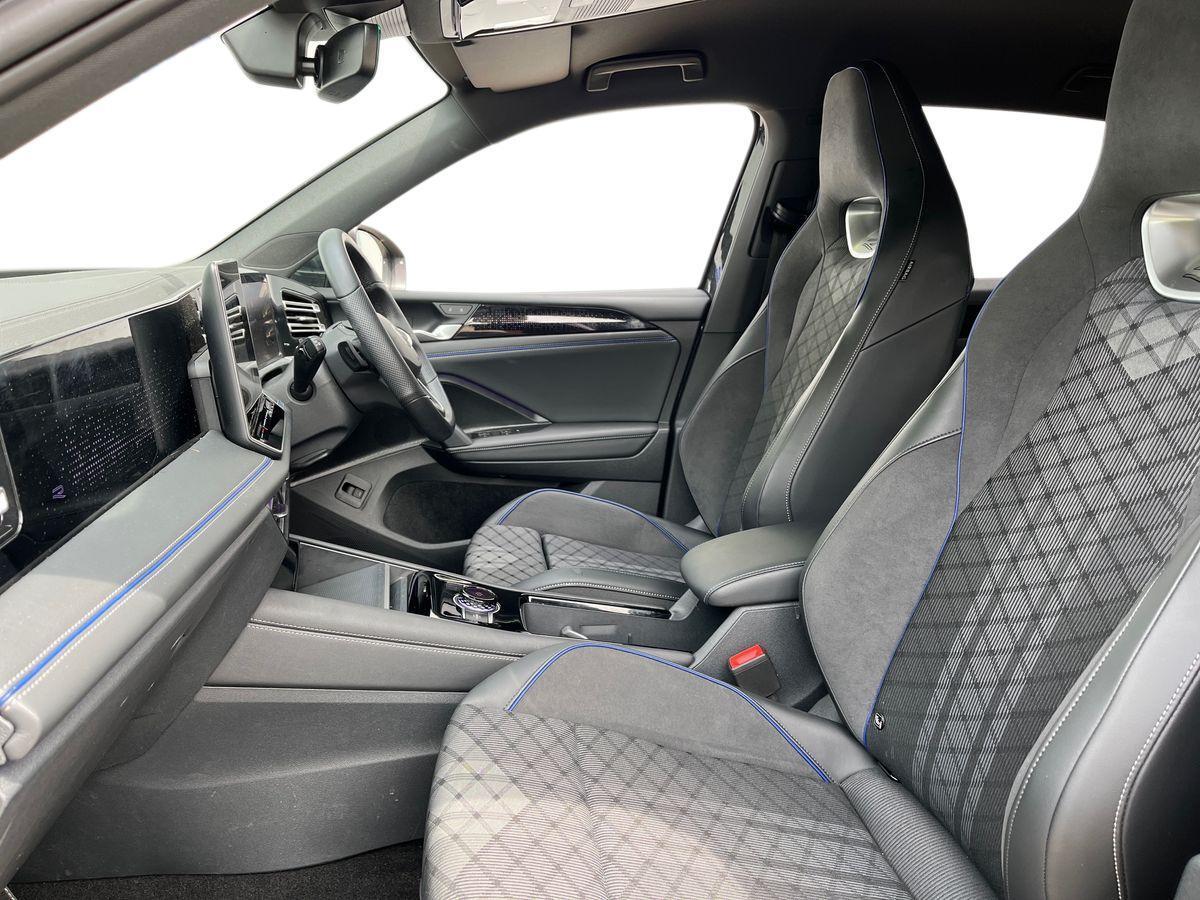 Volkswagen Tiguan Photo at-6dd6595106ae4023aad80631f9dd1f50.jpg