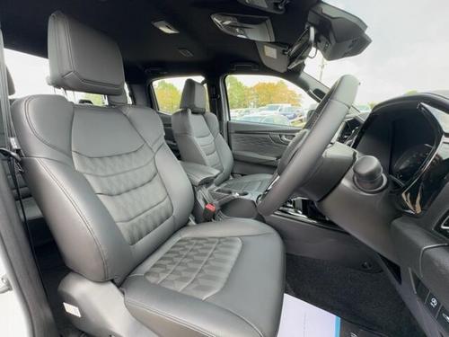 Isuzu D-MAX Photo at-6dde339f11f541409fb996fb3814a18e.jpg