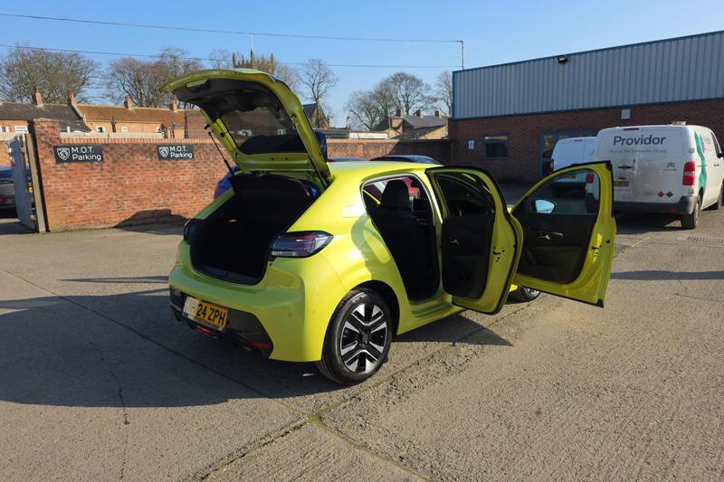 Used Peugeot 208 NV24ZPH 25