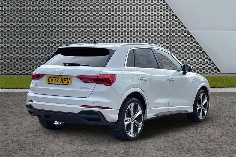 Audi Q3 Photo at-6e18fc47f8f04710860d847f8768c5c4.jpg