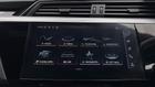 Audi e-tron Photo 7