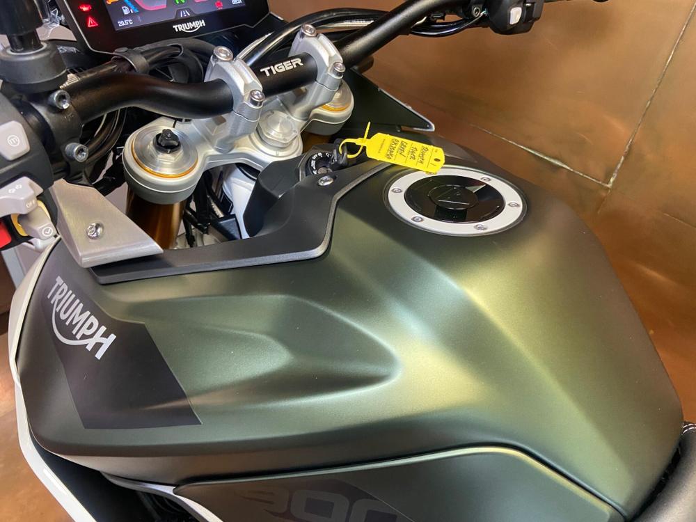 TRIUMPH Tiger 900 Photo at-6e380010d04c495d83d0c535b00e6f71.jpg