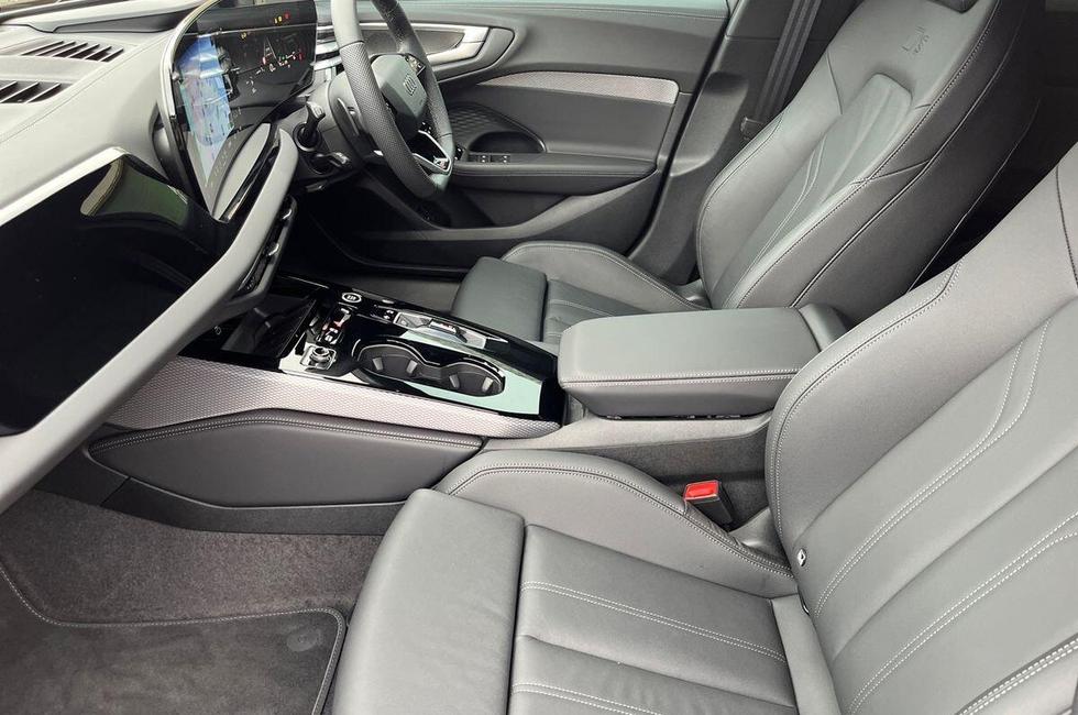 Audi A5 Photo at-6e6b6abc3a7c4c93b9f3234b014ef045.jpg