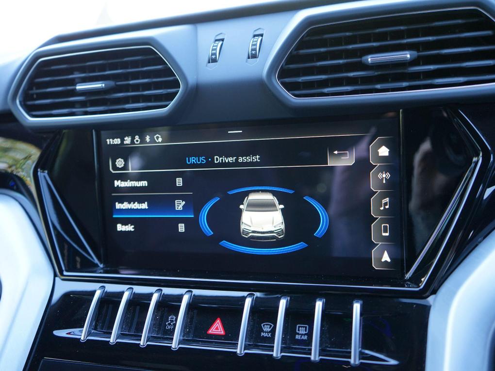 Used LAMBORGHINI Urus VN71OHA 45