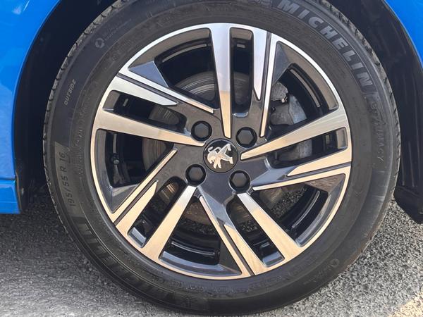 Used Peugeot 208 PF23FEM 5