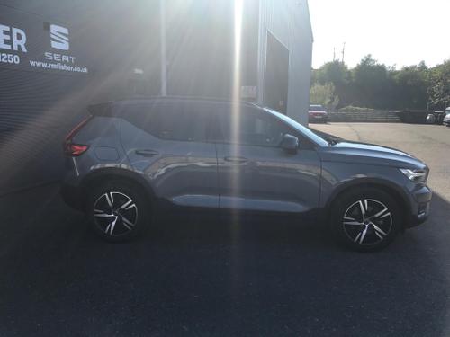 Volvo XC40 Photo at-6e75ff2c9c8c427184531e15fc3e48e7.jpg