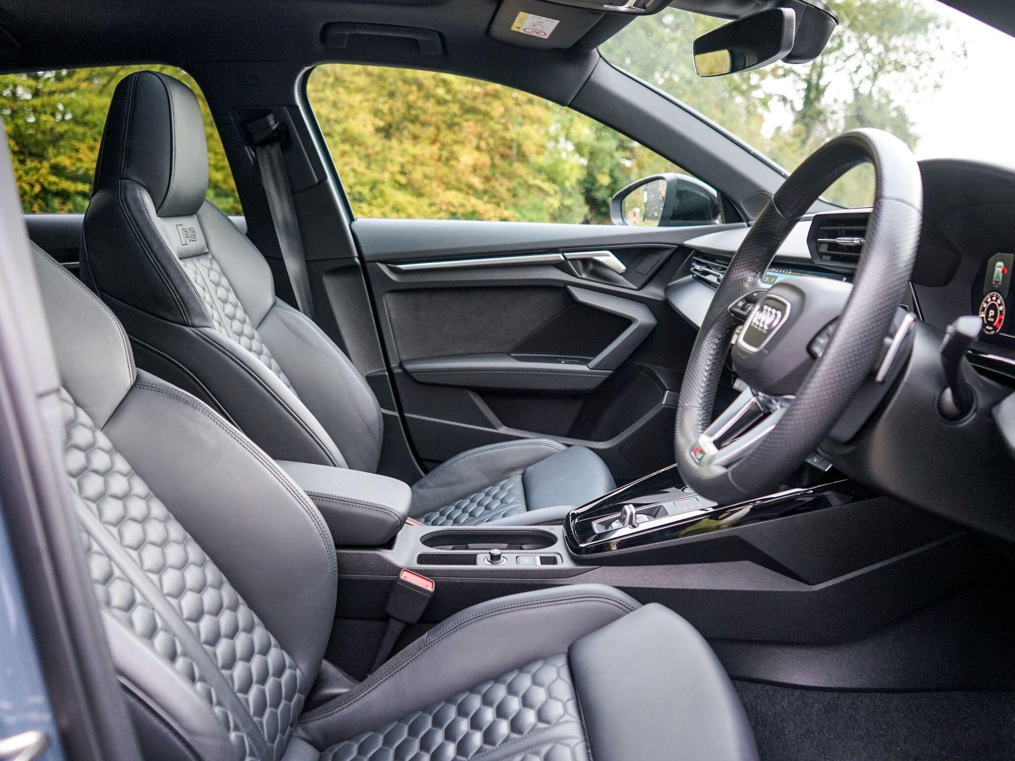 Audi RS3 2.5 TFSI Vorsprung Sportback S Tronic quattro Euro 6 (s/s) 5dr — photo 25
