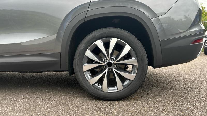 Skoda Kodiaq Photo at-6e84de254d5b44c7a16305a68851de1b.jpg